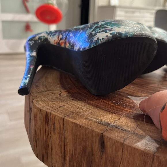 Colorful pumps - Picture 3 of 3